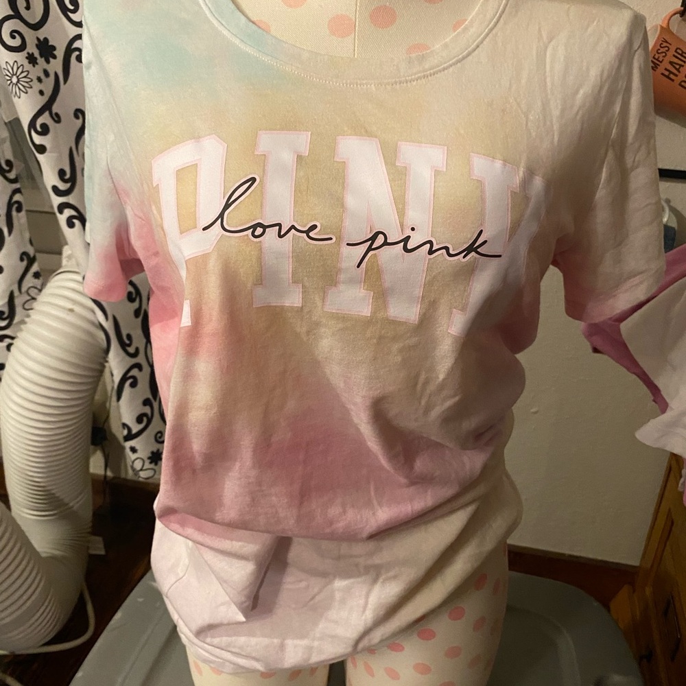 PINK tye dye t shirt Size L.